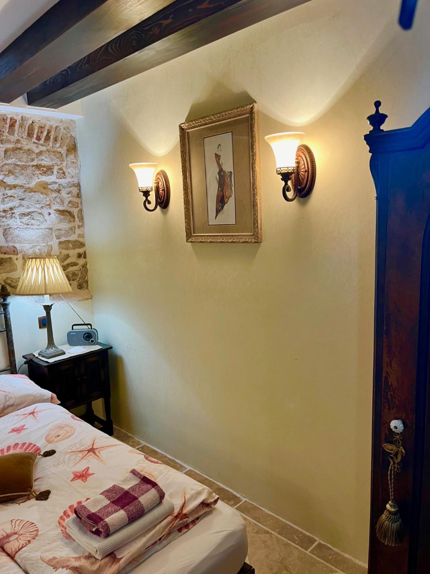 Apartment Venus Of The Palace - New Renovated Spalato Esterno foto